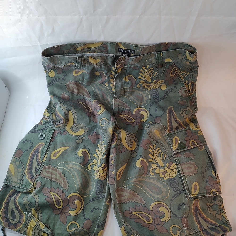 Bare Fox Green Paisley Cargo Shorts Size 34